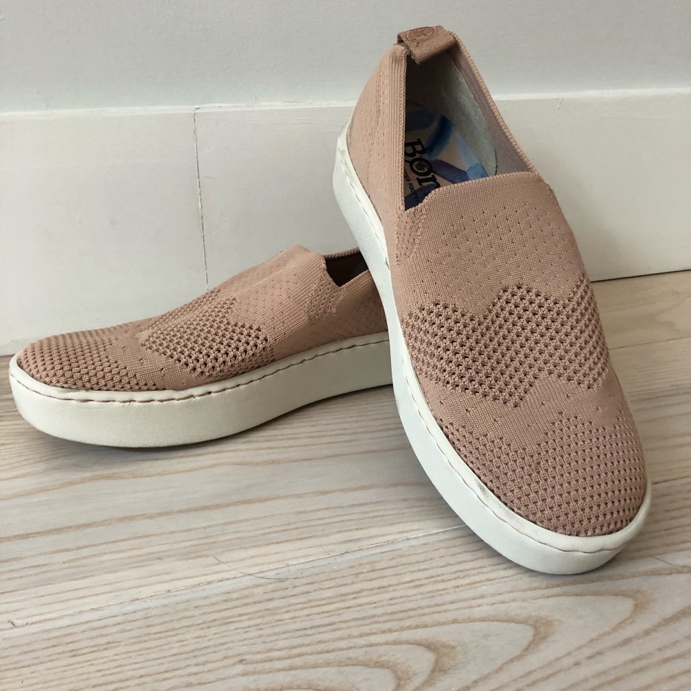 Born slip on sun sneakers